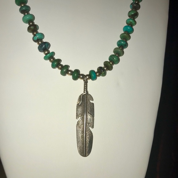 Turquoise necklace with Sterling Feather pendant! - Picture 1 of 5